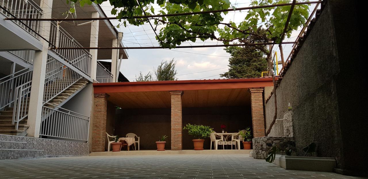 White House In Kakheti Eniseli Hotel Gremi Bagian luar foto