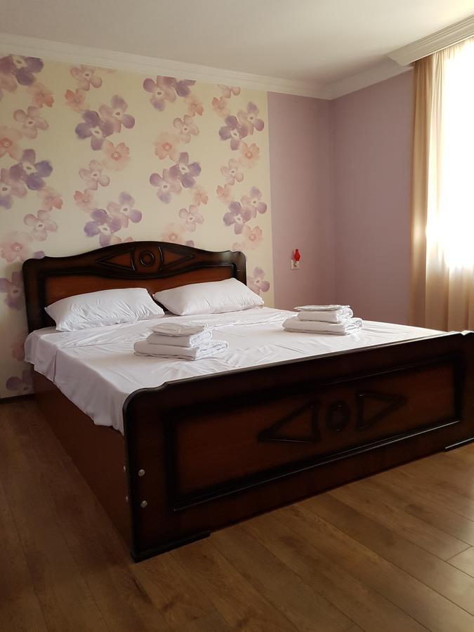 White House In Kakheti Eniseli Hotel Gremi Bagian luar foto