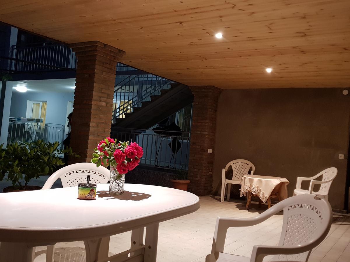 White House In Kakheti Eniseli Hotel Gremi Bagian luar foto