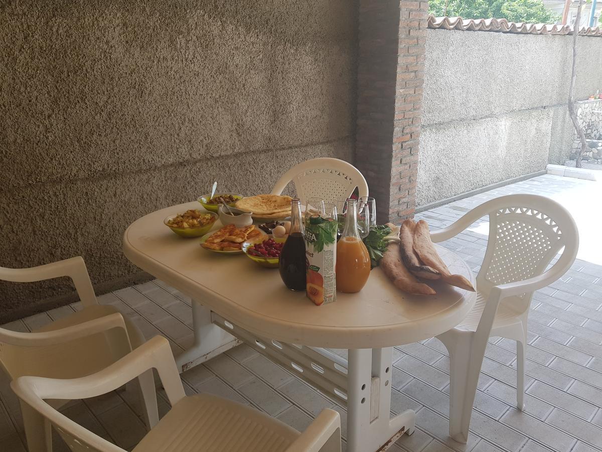 White House In Kakheti Eniseli Hotel Gremi Bagian luar foto