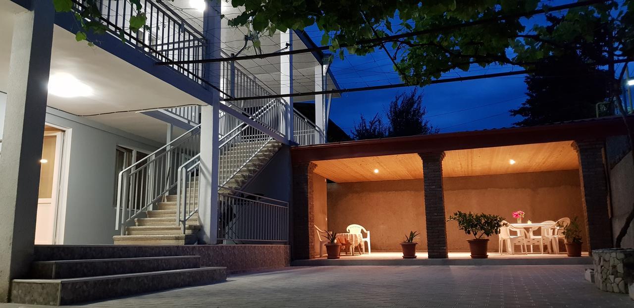 White House In Kakheti Eniseli Hotel Gremi Bagian luar foto